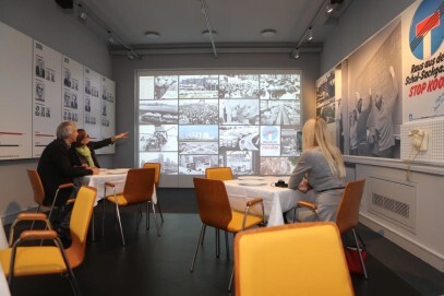 Eine Vielzahl politischer Themen prägte die über 40-jährige Arbeit der Abgeordneten am historischen Sitz des Landtags im Düsseldorfer Ständehaus. Wichtige Akteure und Entscheidungen lernen Gäste der Dauerausstellung multimedial kennen.