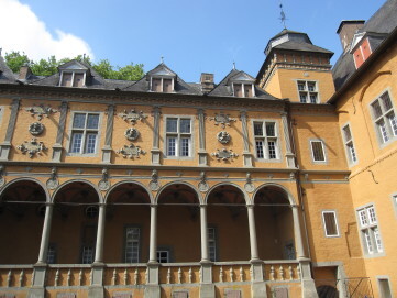 Arkadenhof des Museums Schloss Rheydt